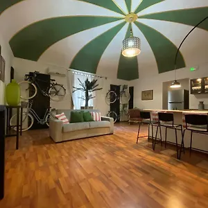 Apartment Bibike, CTA