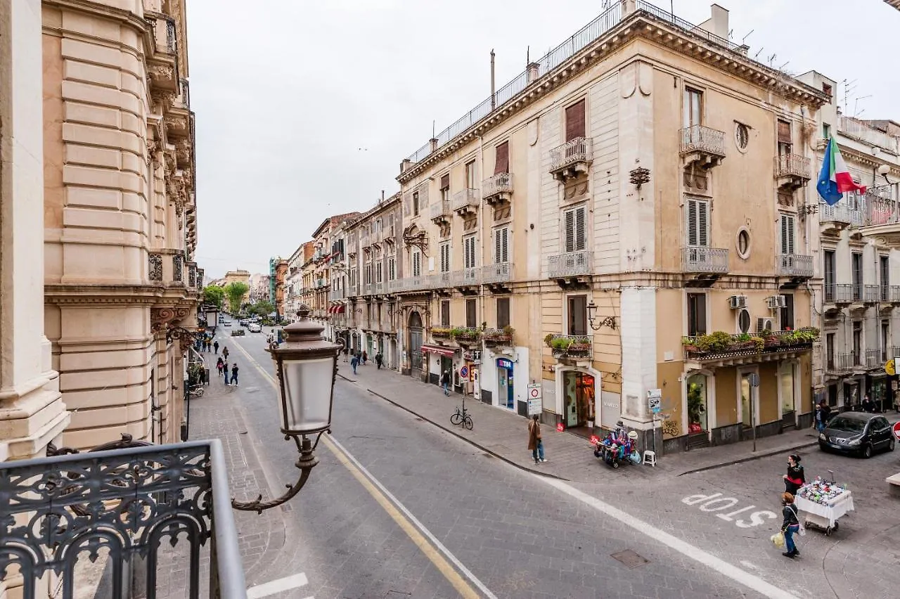 Ferrini Home - Etnea Portrait CTA 0*,  Italien